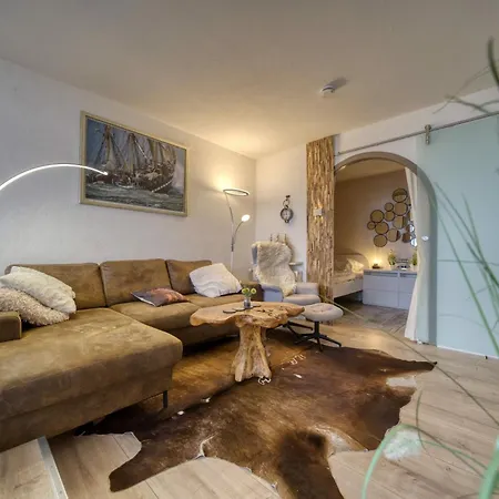 - Haus D, App 0d0902 Apartment